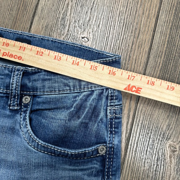 BKE Tyler Mens Jeans Blue Wash Straight Leg Size 32x30 Distressed Denim - Picture 8 of 9